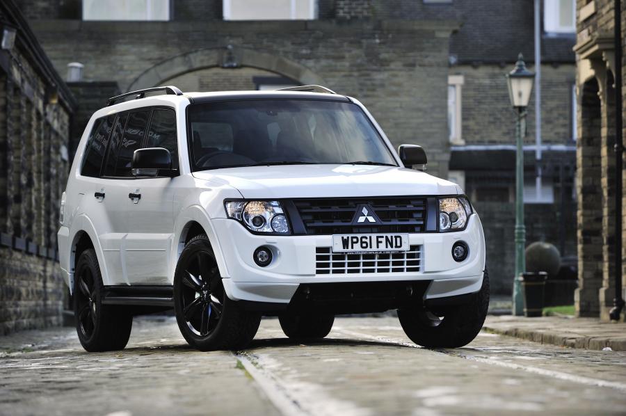  Mitsubishi Shogun Black 2012 года  (UK) (фото 69 из 85)